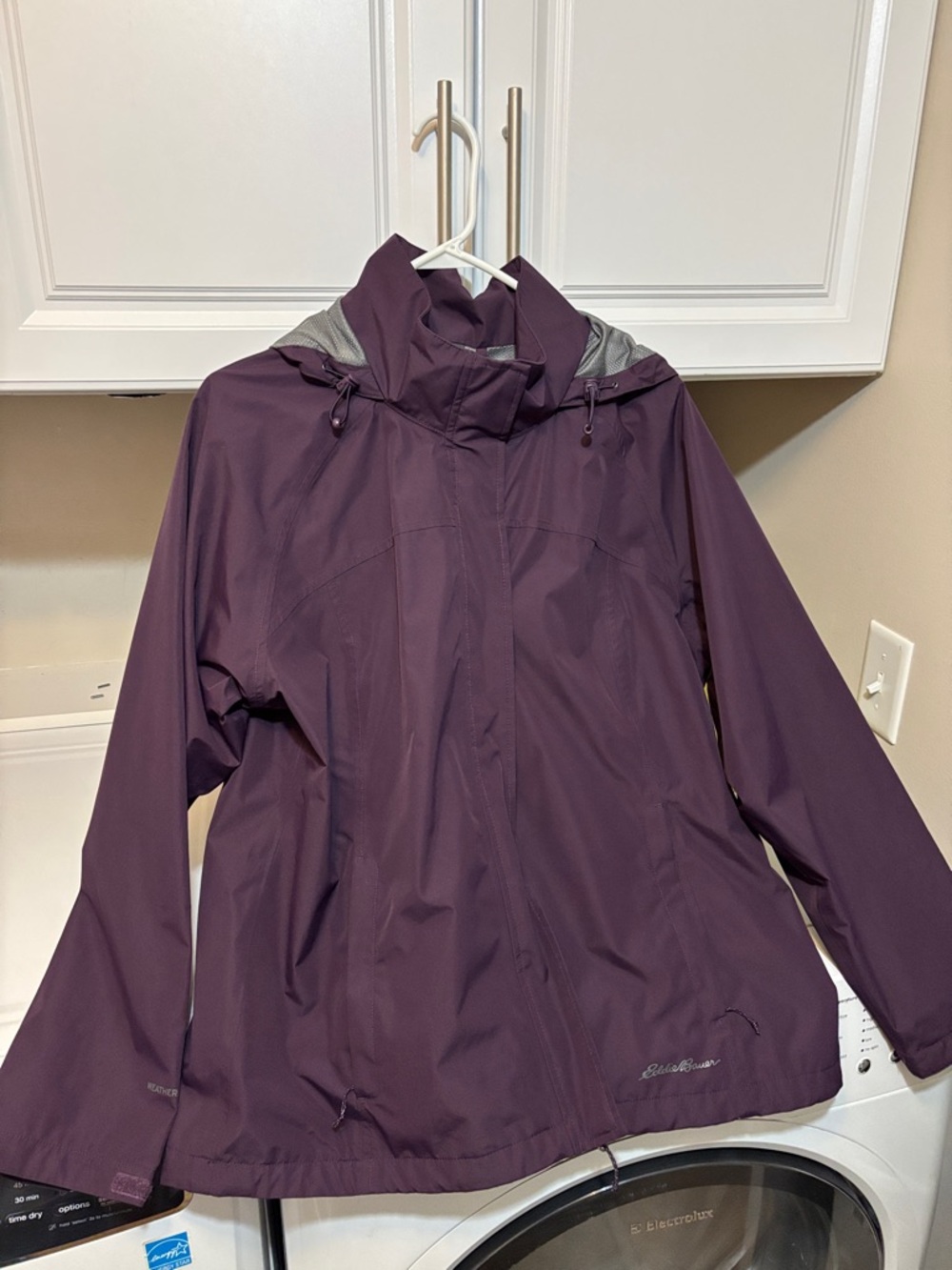 Eddie Bauer Women's Rainfoil Packable Jacket